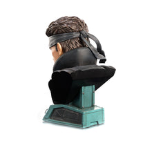 Load image into Gallery viewer, First 4 Figures Metal Gear Solid Solid Snake Life Bust Standard Polyresin Statue