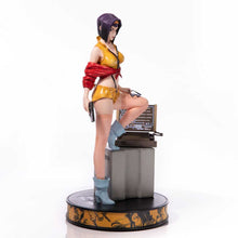 Load image into Gallery viewer, First 4 Figures Cowboy Bebop Faye Standard Polyresin Statue