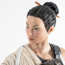 Load image into Gallery viewer, PureArts Rainbow Six Siege Hibana Elite 1/4 Scale Polyresin Collectible Statue