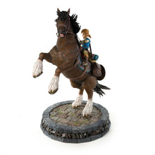 Load image into Gallery viewer, First 4 Figures The Legend of Zelda Breath of the Wild Link on Horseback Standard
