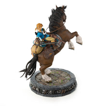 Load image into Gallery viewer, First 4 Figures The Legend of Zelda Breath of the Wild Link on Horseback Standard
