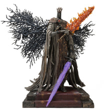 Load image into Gallery viewer, PureArts Dark Souls III Pontiff Sulyvahn 1/7 Scale Collectible Statue - Standard
