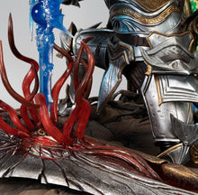 Load image into Gallery viewer, PureArts Soul Embrace Siegfried 1:4 Scale Collectable Statue - Deluxe
