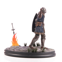 Load image into Gallery viewer, First 4 Figures Dark Souls Elite Knight Exploration Standard Polyresin Statue
